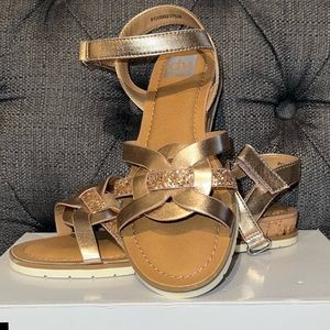 BRAND NEW GIRL ROSE GOLD Sandals DolceVita Size 3